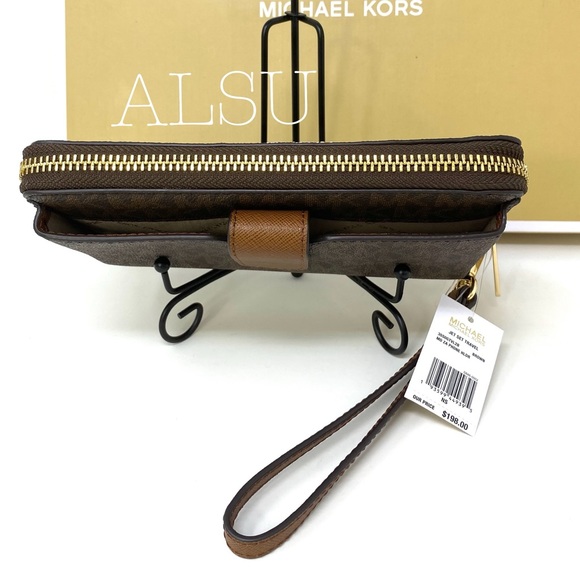 Michael Kors Medium Zip Phone Holder Brown Leather - Picture 6 of 9